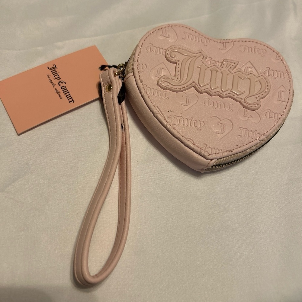 JUICY COUTURE POWDER BLUSH UPGRADE U HEART ZIP AROUND WRISTLET WALLET BAG new